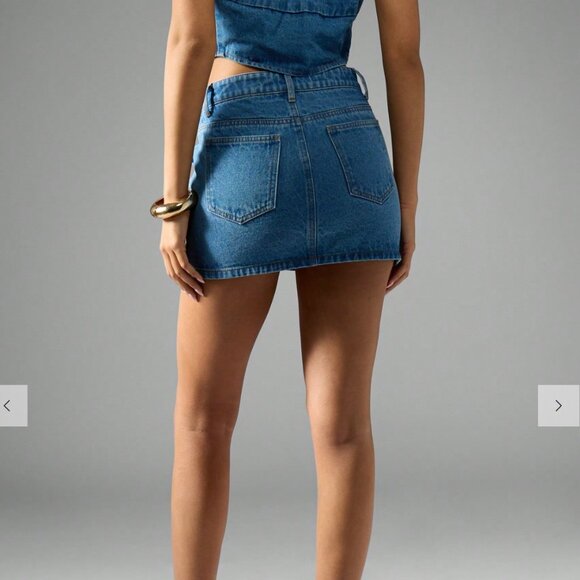MissGuided Denim Skirt with Belt Loops Size 4 - Picture 1 of 5